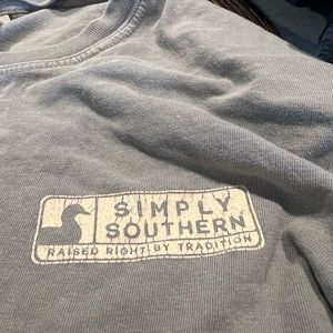 Simply Southern Tshirt Mens Medium.